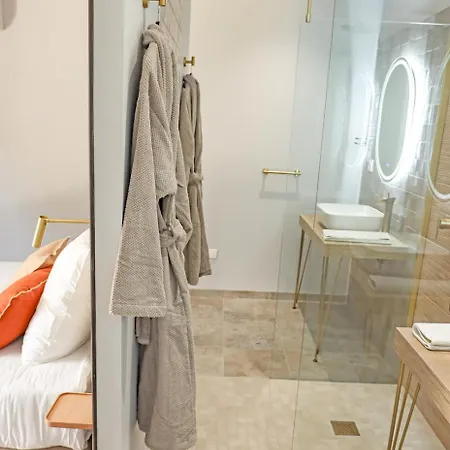 לינה וארוחת בוקר Les De Laure - L'eden Romantique, B&b, Privatif Et Petit Dejeuner, Couloir De Nage, 10mn Carcassonne (adults Only) 3*