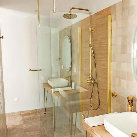 Panzió Les De Laure - L'eden Romantique, B&b, Privatif Et Petit Dejeuner, Couloir De Nage, 10mn Carcassonne (adults Only) 3*