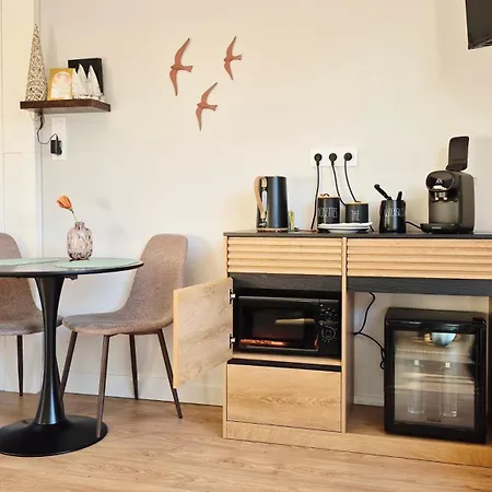 B&B Les De Laure - L'eden Romantique, B&b, Privatif Et Petit Dejeuner, Couloir De Nage, 10mn Carcassonne (adults Only) 3*