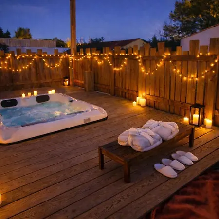 Les De Laure - L'eden Romantique, B&b, Privatif Et Petit Dejeuner, Couloir De Nage, 10mn Carcassonne (adults Only) 3* Malves-en-Minervois