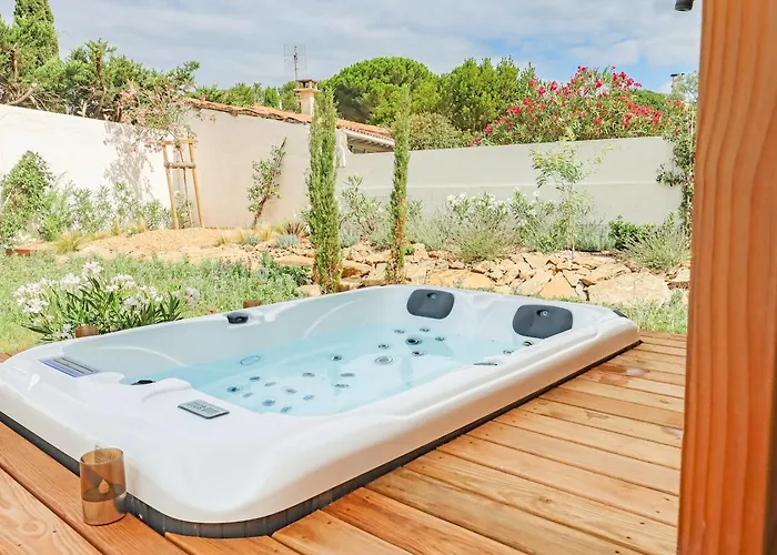 Les De Laure - L'eden Romantique, Hôtes, Privé, Couloir De Nage, Adults Only