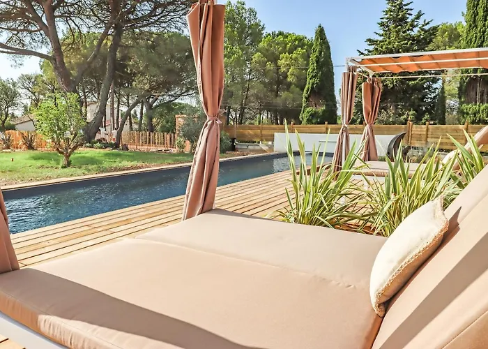 Les De Laure - L'eden Romantique, Hôtes, Privé, Couloir De Nage, Adults Only 3*