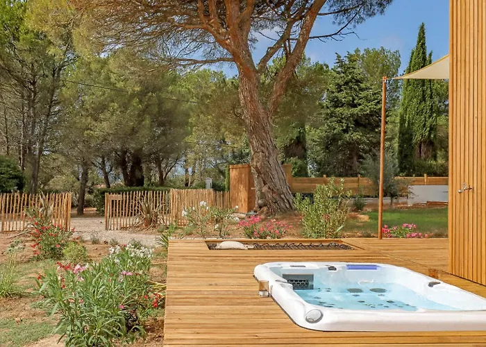 Bed and breakfast Les De Laure - L'eden Romantique, Hôtes, Privé, Couloir De Nage, Adults Only 3*